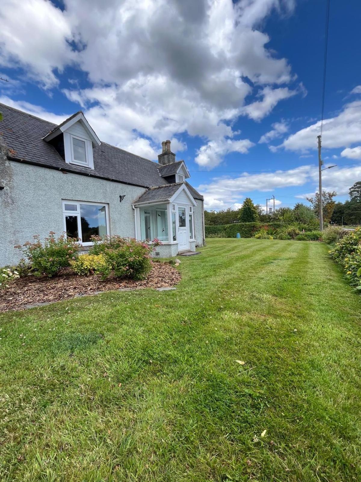 Cosy Country House In Deeside Finzean Exterior foto